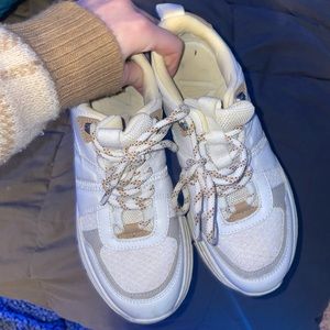 Lightly worn Zara sneakers